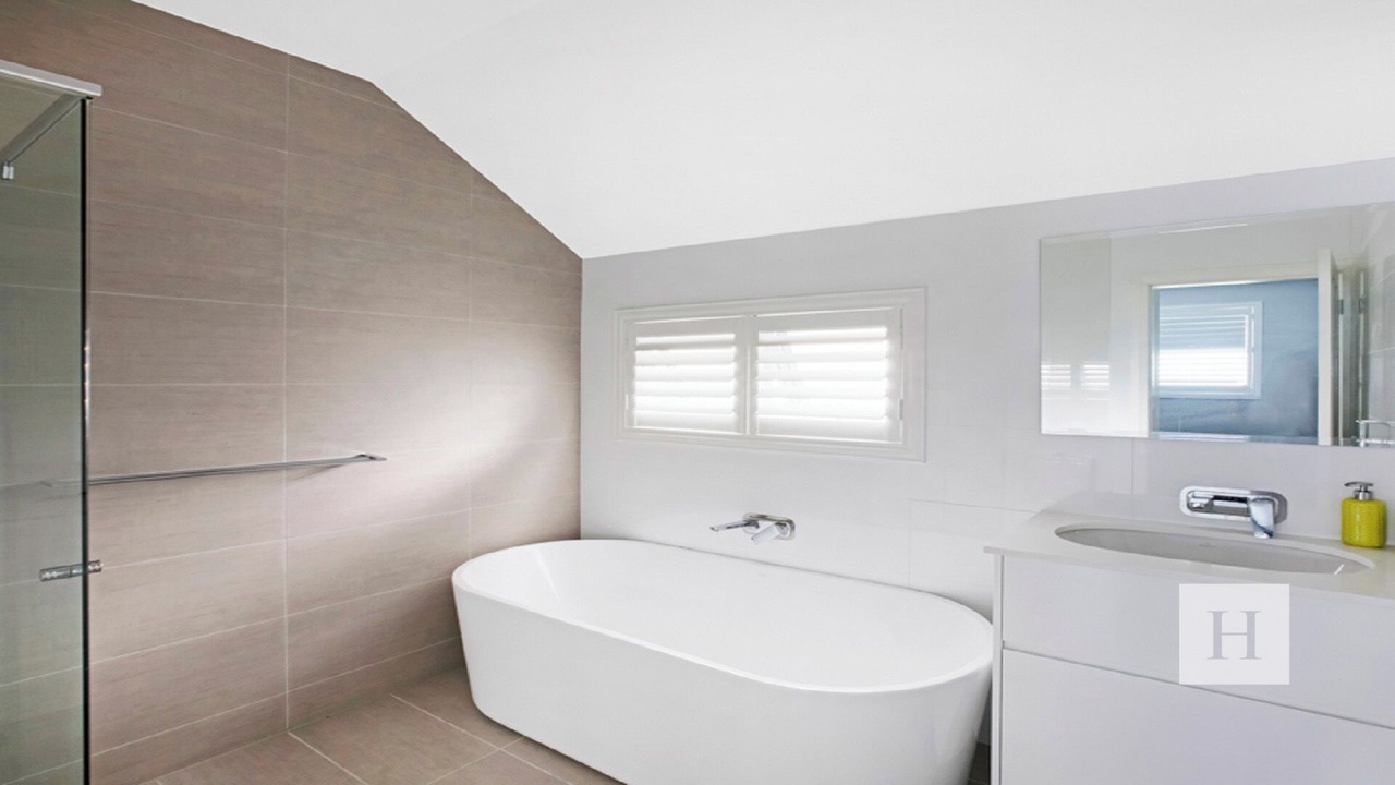 Photo of Bathroom in Cams Wharf