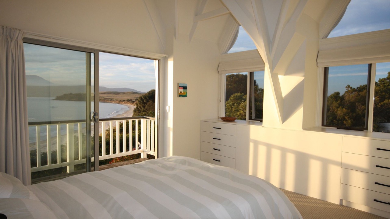 Photo of Bedroom in Opossum Bay