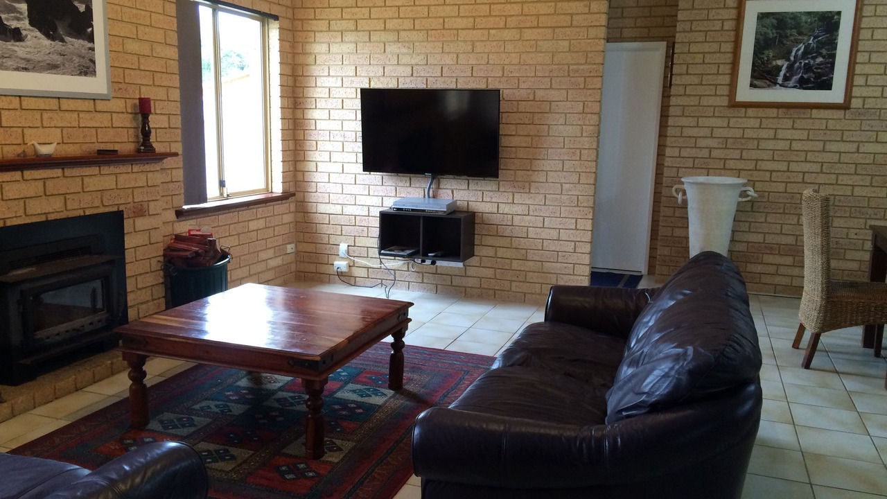 Photo of Livingroom in Ledge Point
