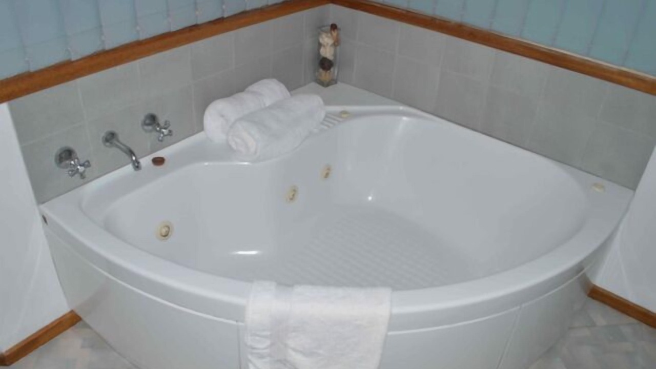 Photo of Bathroom in Aireys Inlet