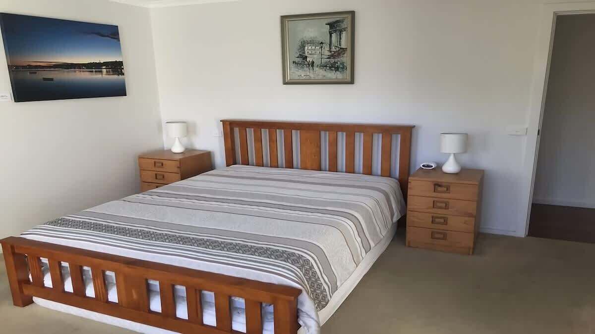 Photo of Bedroom in Tura Beach