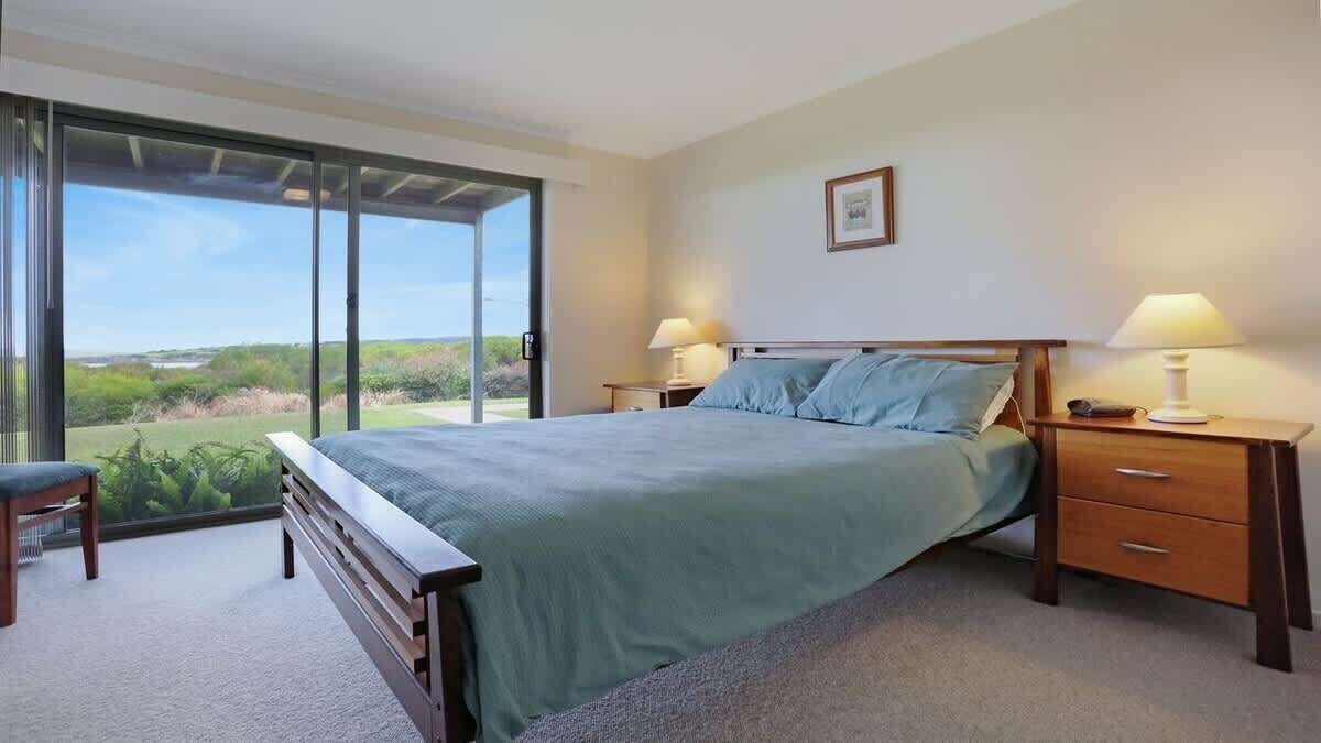 Photo of Bedroom in Tura Beach