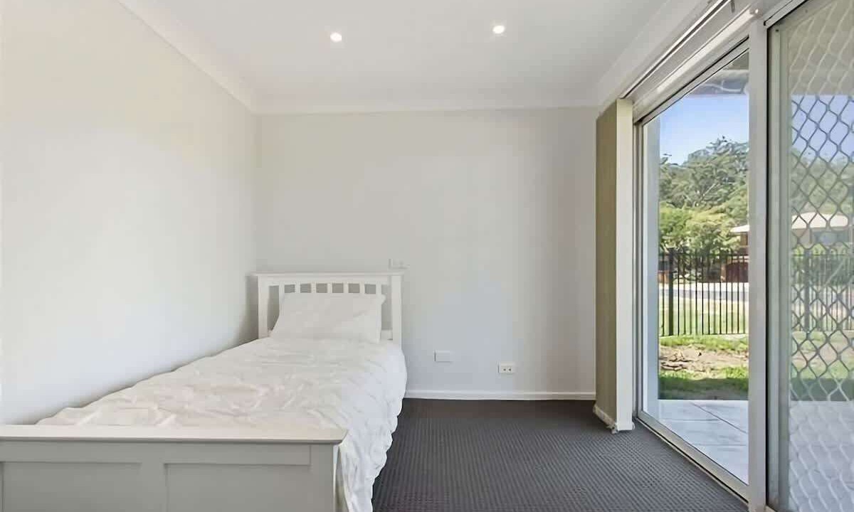 Photo of Bedroom in Maloneys Beach