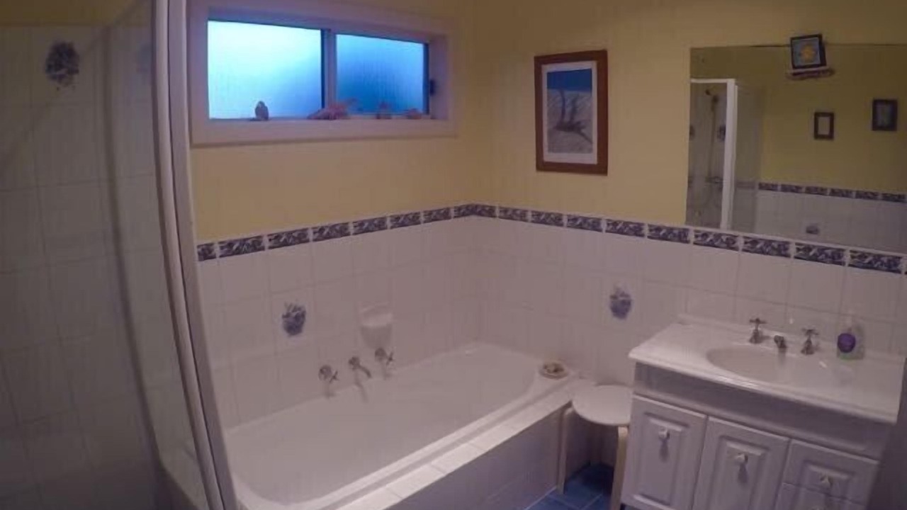 Photo of Bathroom in Emu Bay