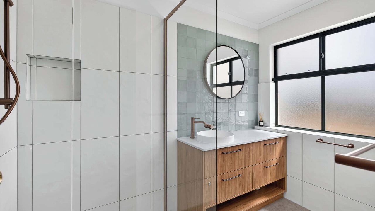 Photo of Bathroom in Hayborough