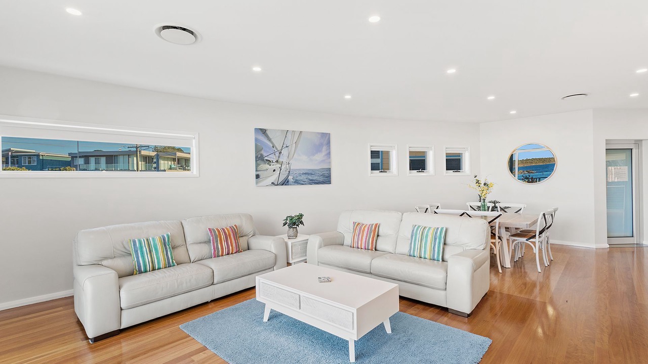Photo of Livingroom in Fingal Bay
