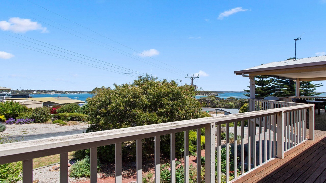 Photo of Patio Balcony in Lake Wangary