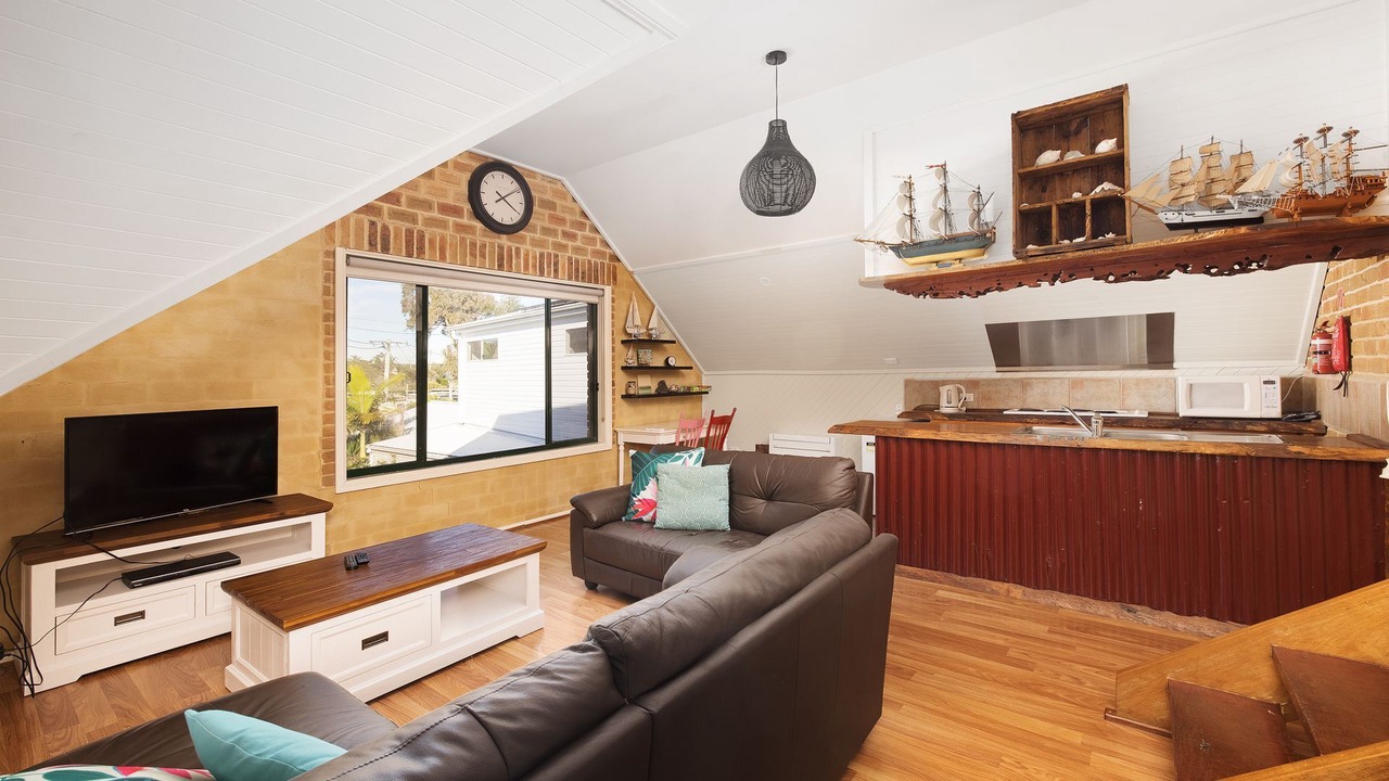Photo of Livingroom in Anna Bay