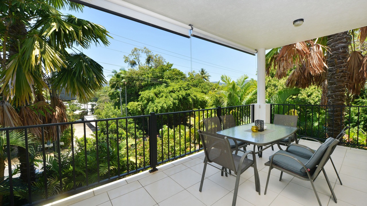 Photo of Bedroom in Trinity Beach