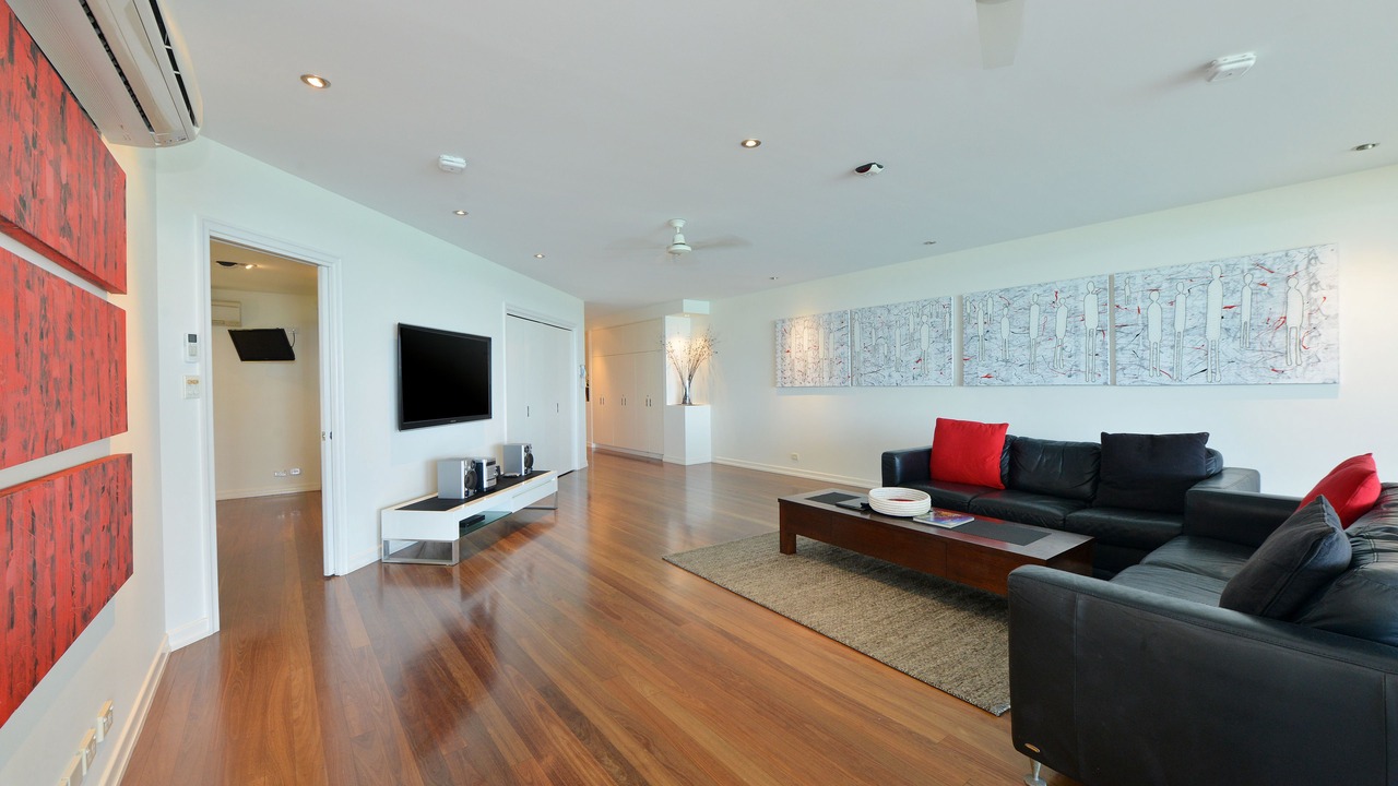 Photo of Livingroom in Trinity Beach