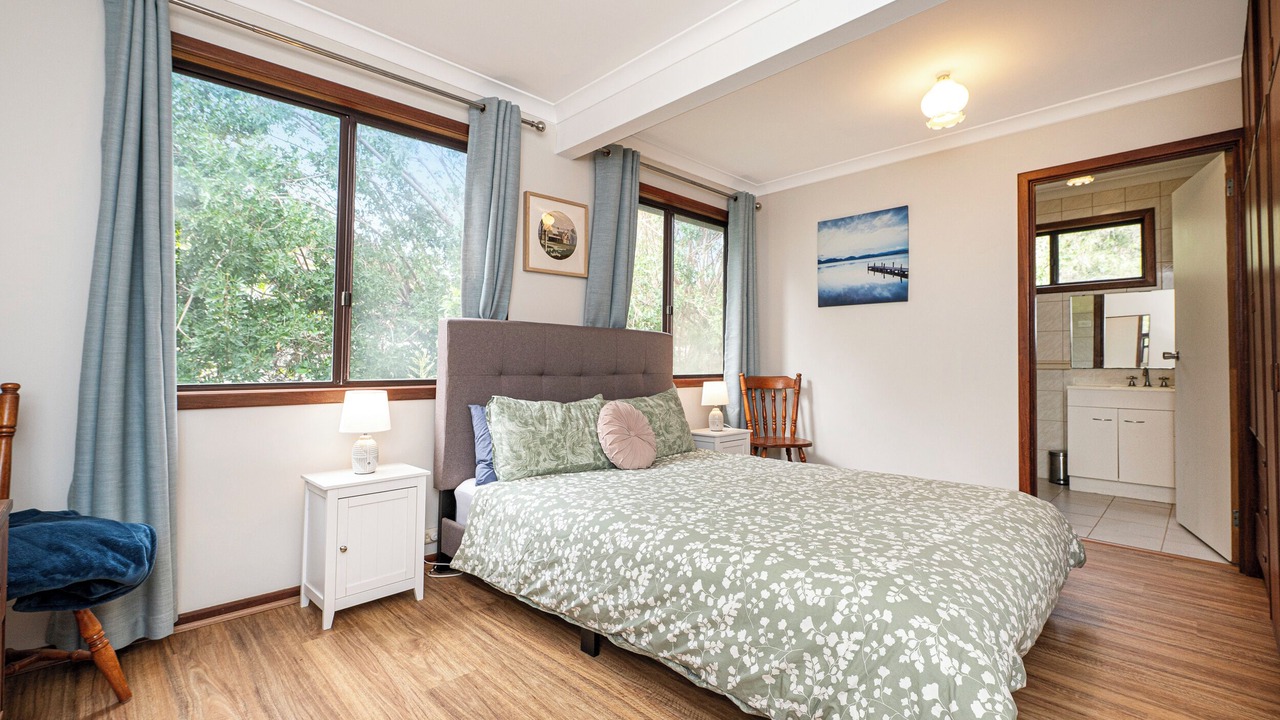 Photo of Bedroom in Guilderton