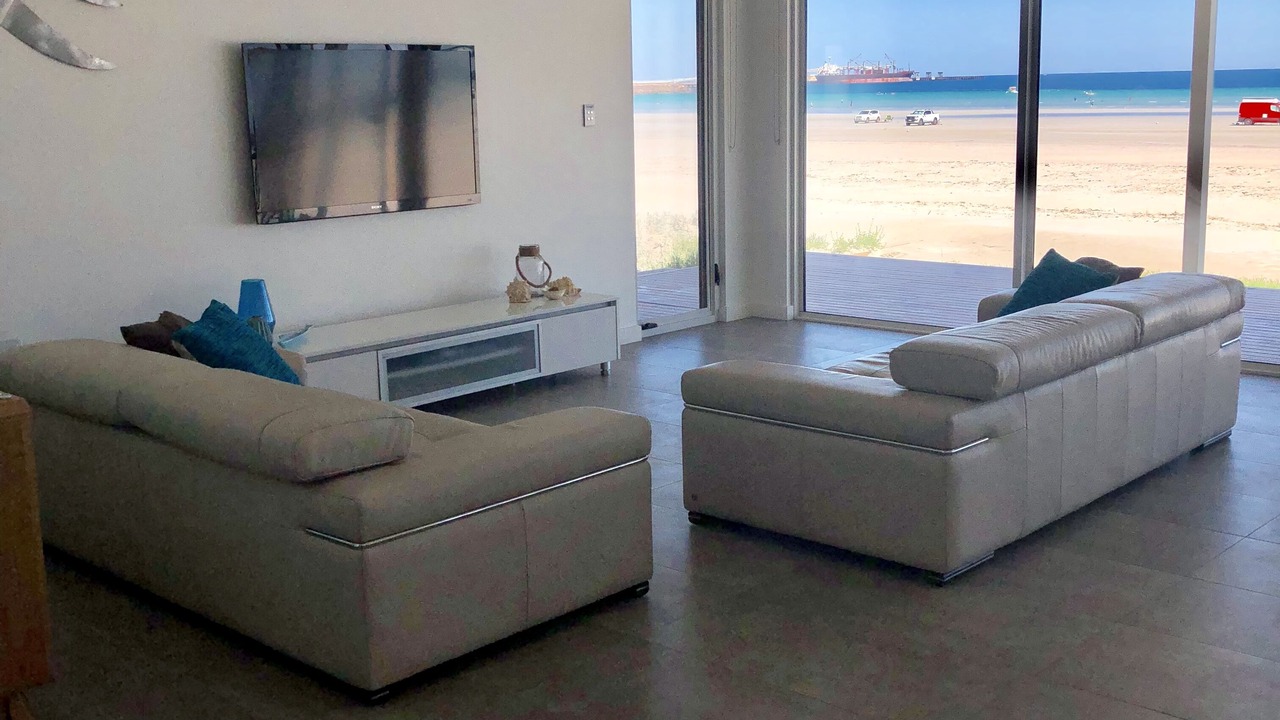 Photo of Livingroom in North Beach