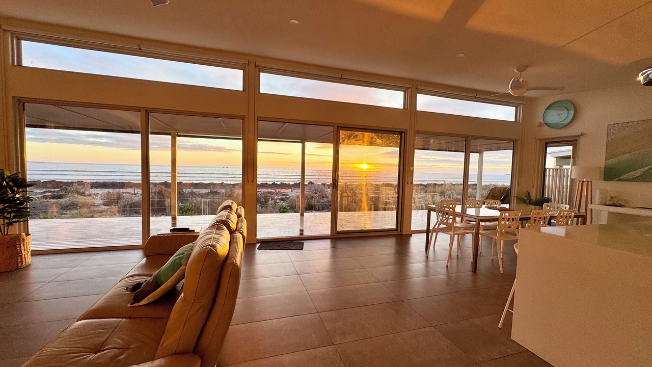 Photo of Livingroom in North Beach