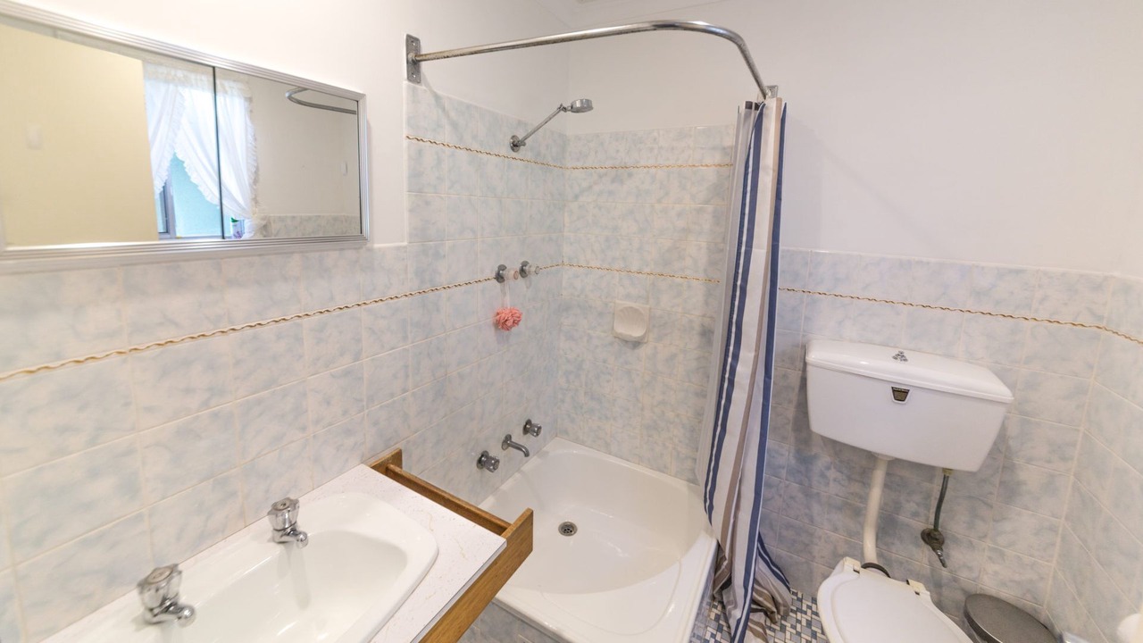Photo of Bathroom in Carrickalinga