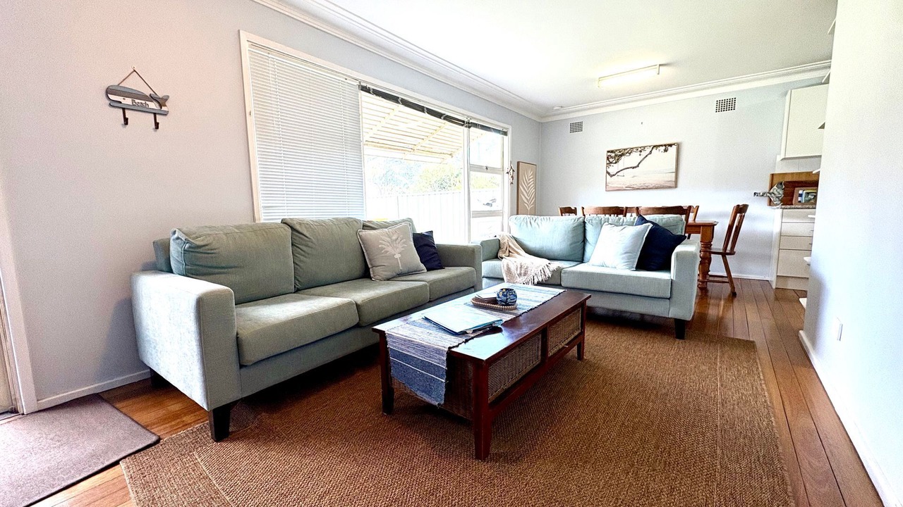 Photo of Livingroom in Shoal Bay