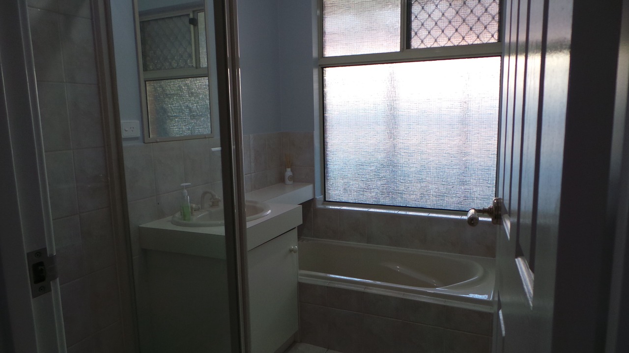 Photo of Bathroom in Middleton Beach