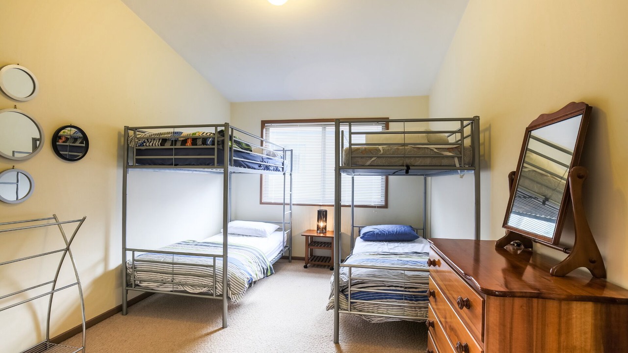 Photo of Bedroom in Raymond Island