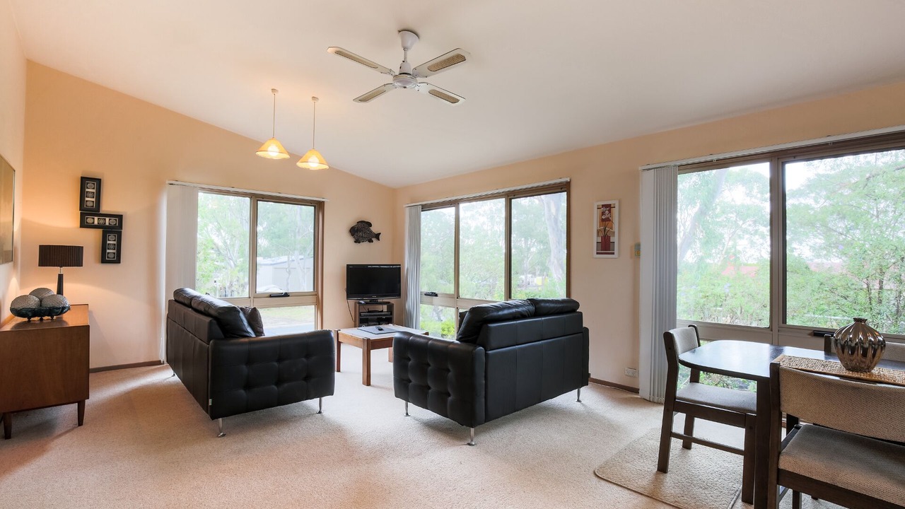 Photo of Livingroom in Raymond Island