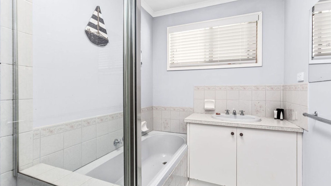 Photo of Bathroom in Apollo Bay
