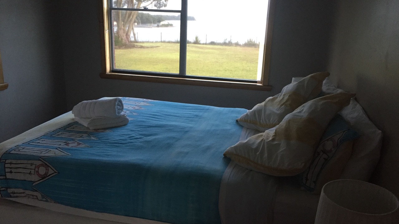 Photo of Bedroom in Strahan