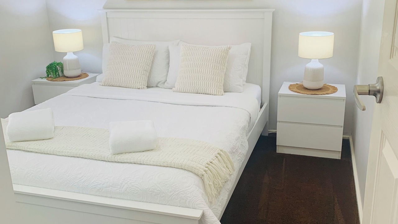 Photo of Bedroom in Greta Main