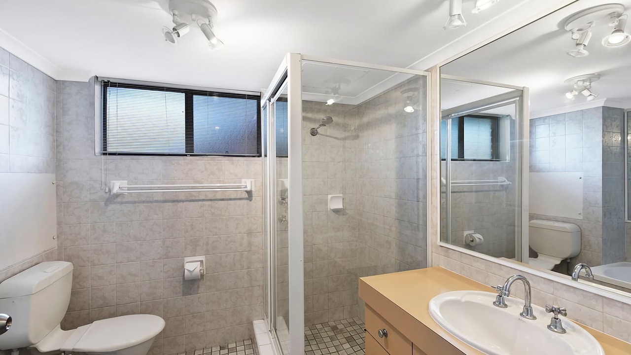 Photo of Bathroom in The Entrance North