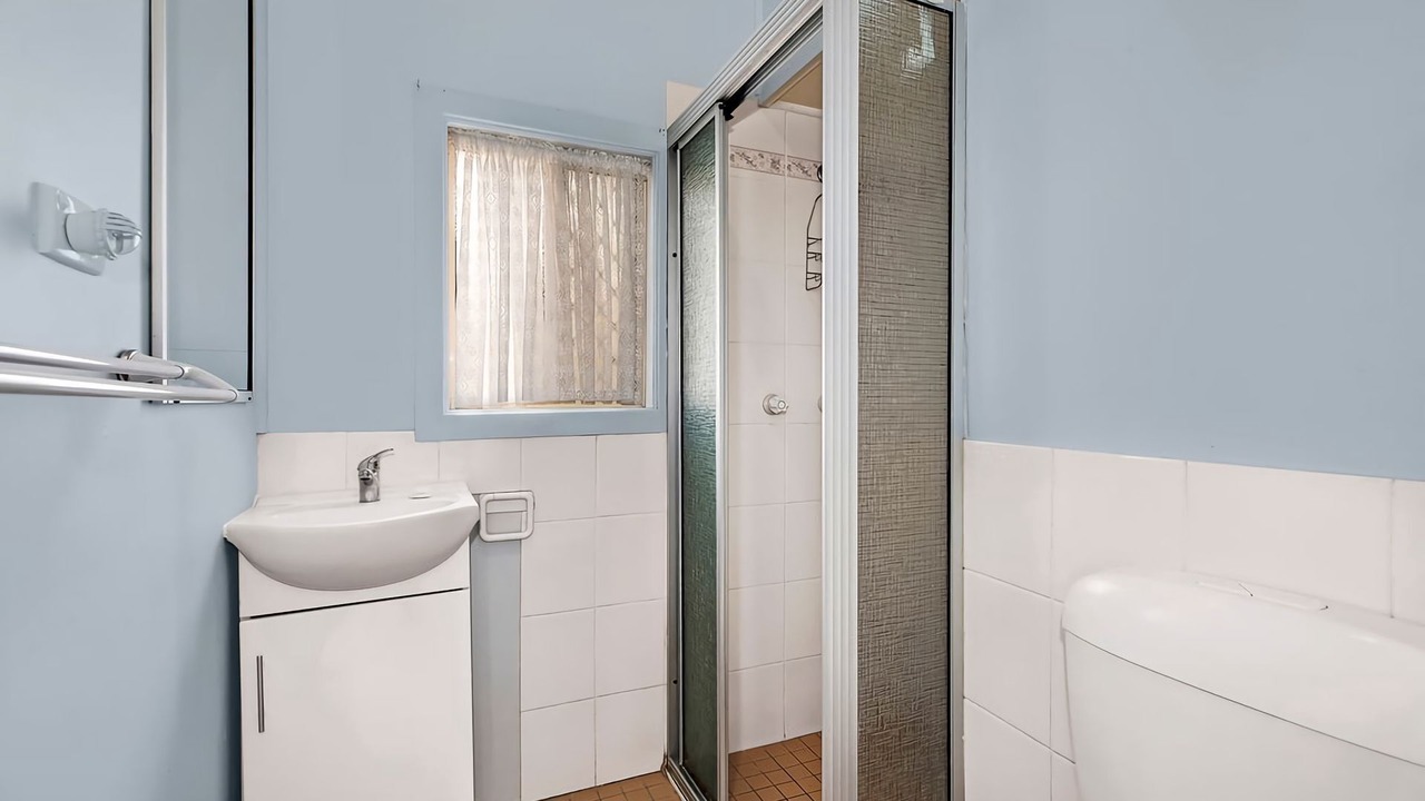 Photo of Bathroom in The Entrance North
