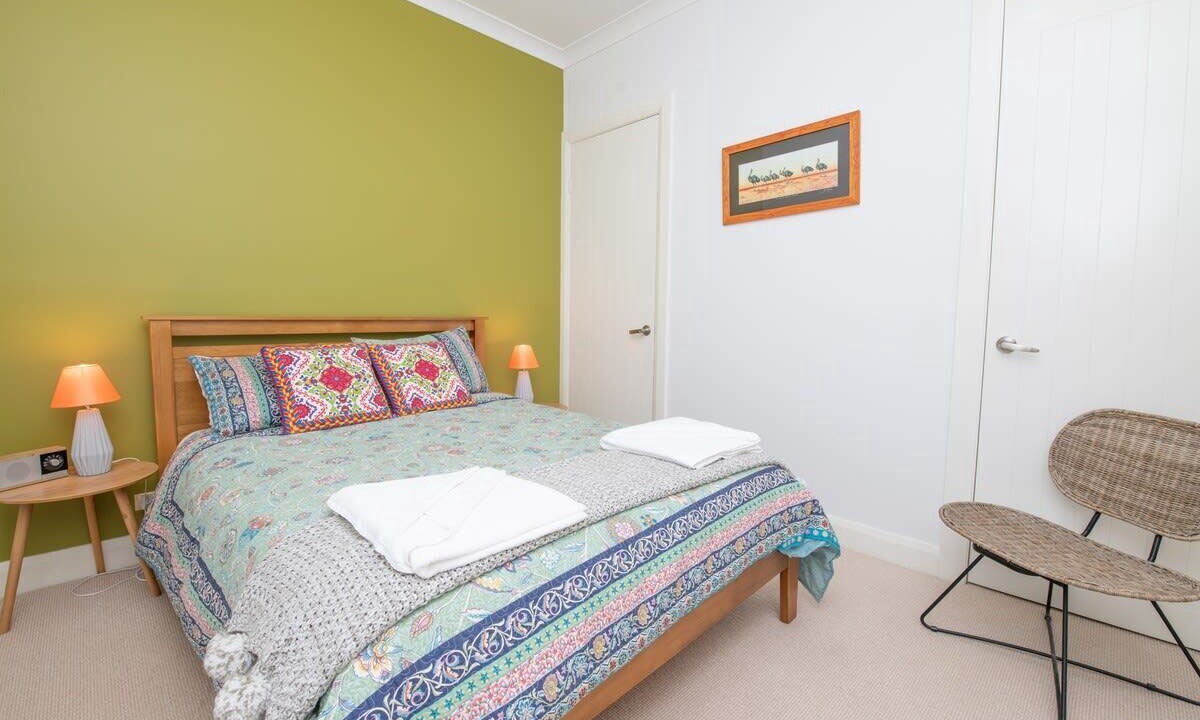 Photo of Bedroom in Orange