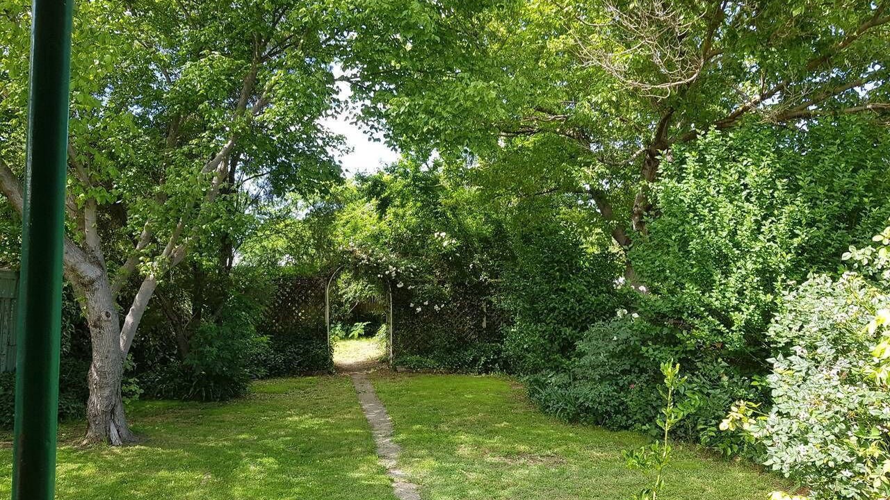 Photo of Outdoor in Orange East