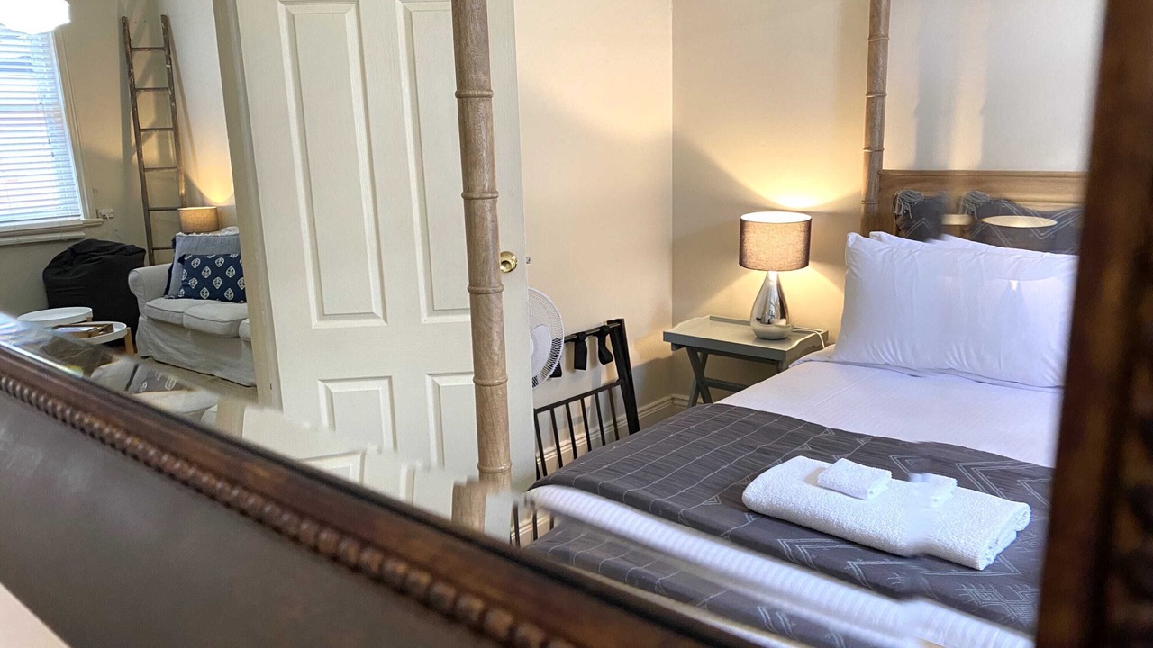 Photo of Bedroom in Orange East