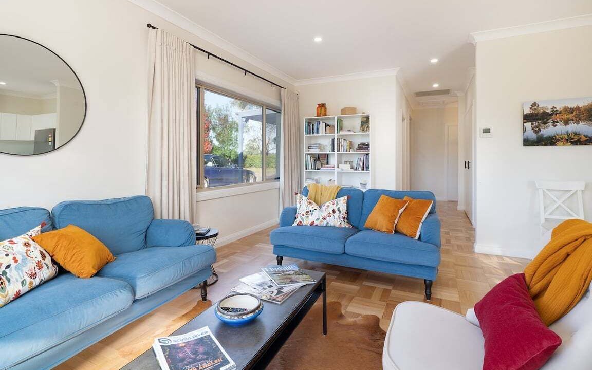 Photo of Livingroom in Glenquarry