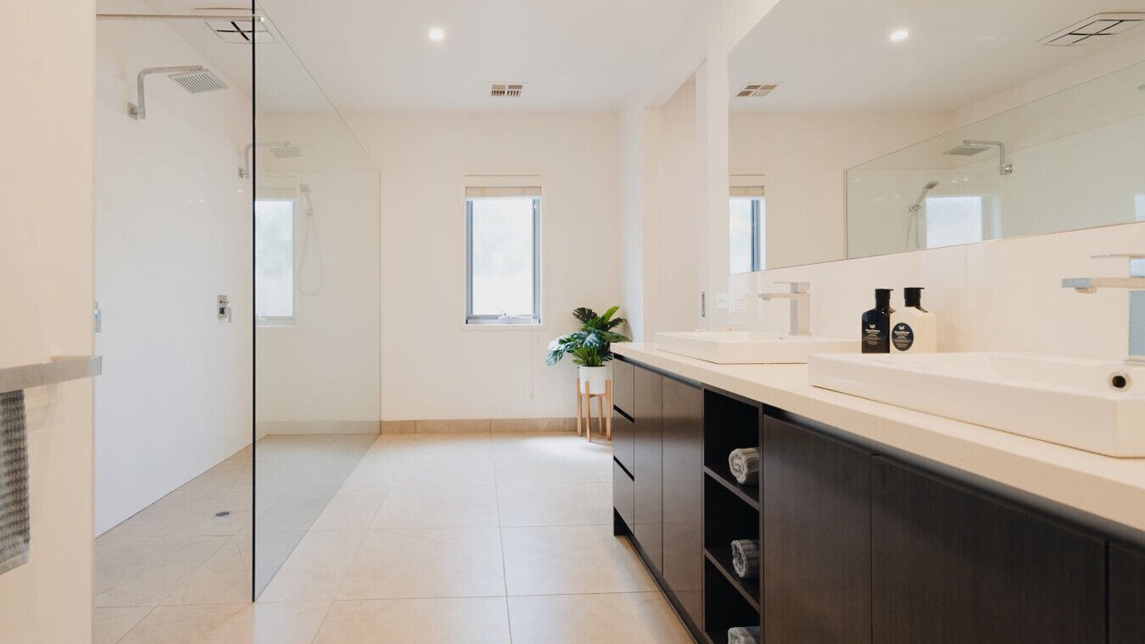 Photo of Bathroom in Torquay