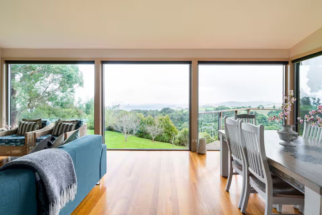 Photo of Livingroom in Skenes Creek North