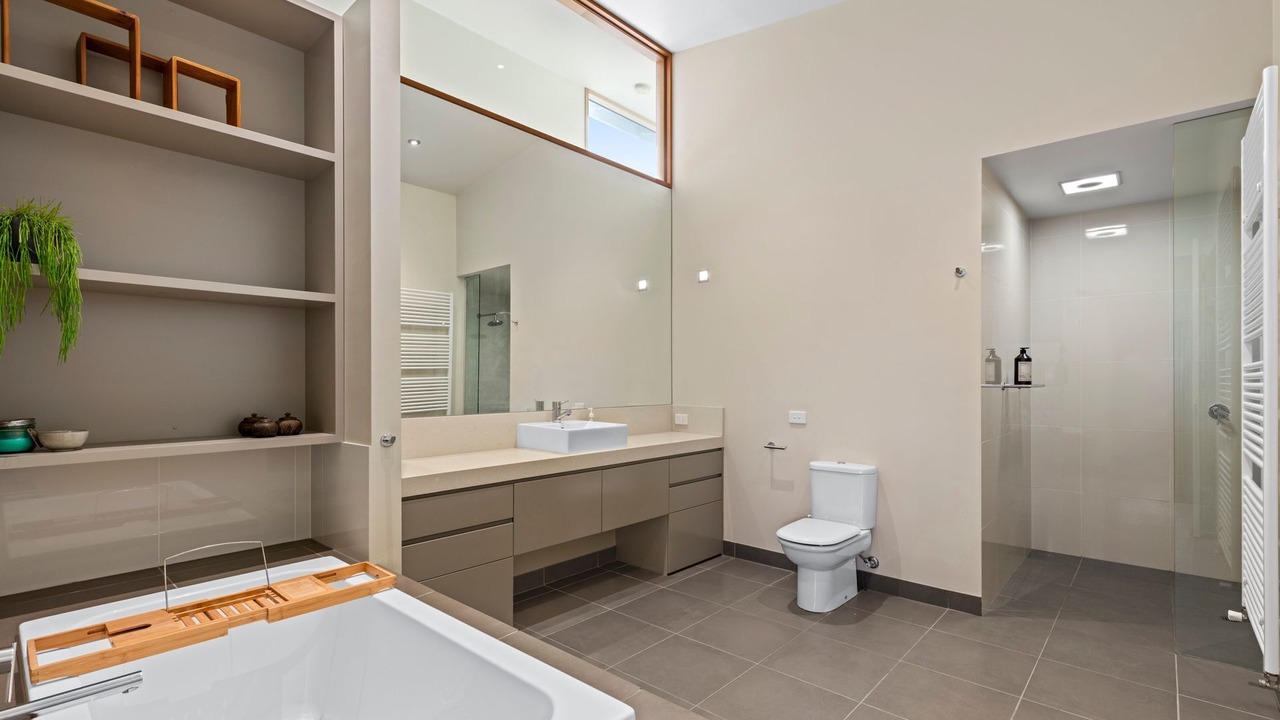 Photo of Bathroom in Point Lonsdale