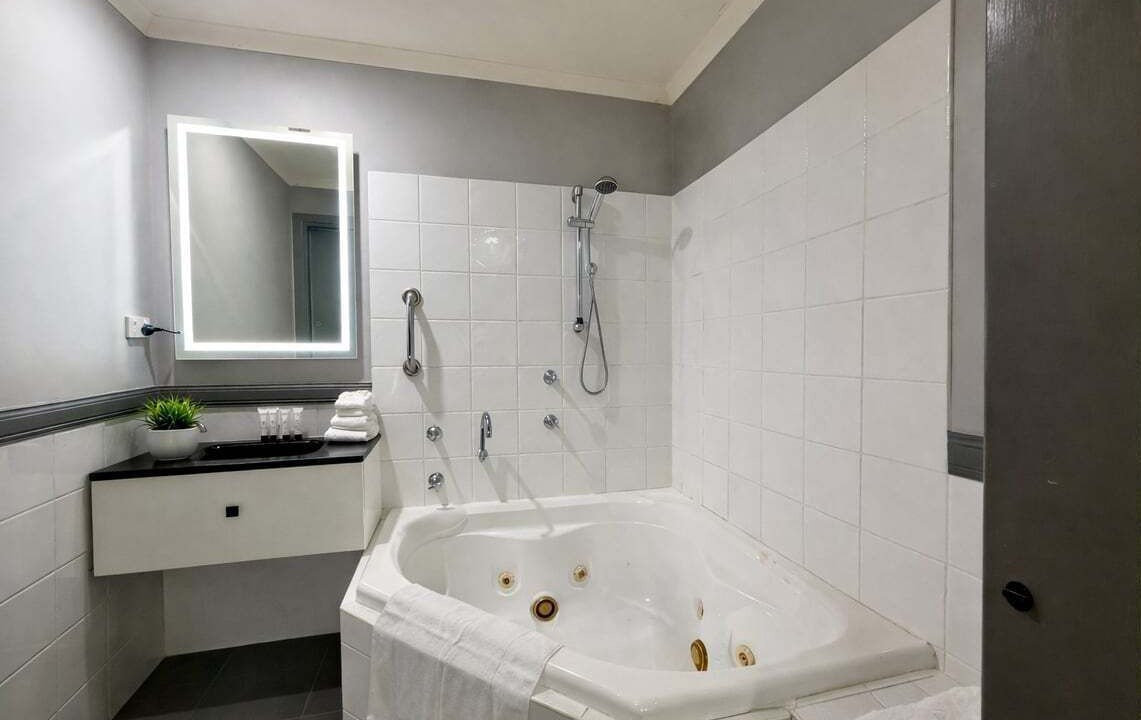 Photo of Bathroom in Sapphire Beach