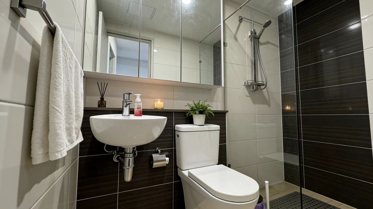 Photo of Bathroom in Zetland