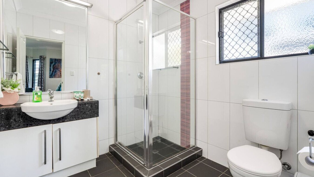 Photo of Bathroom in Lyons