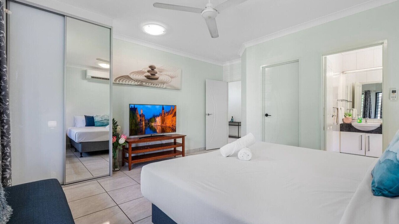 Photo of Bedroom in Lyons