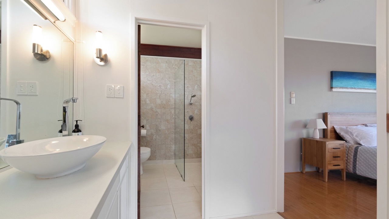 Photo of Bathroom in Taranganba