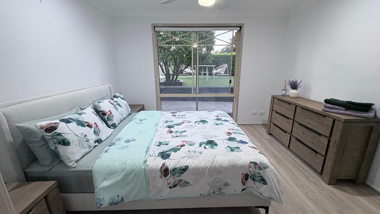 Photo of Bedroom in Stanhope Gardens