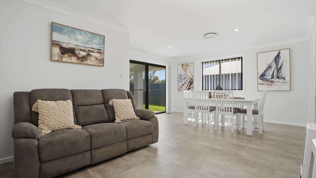Photo of Livingroom in Orange