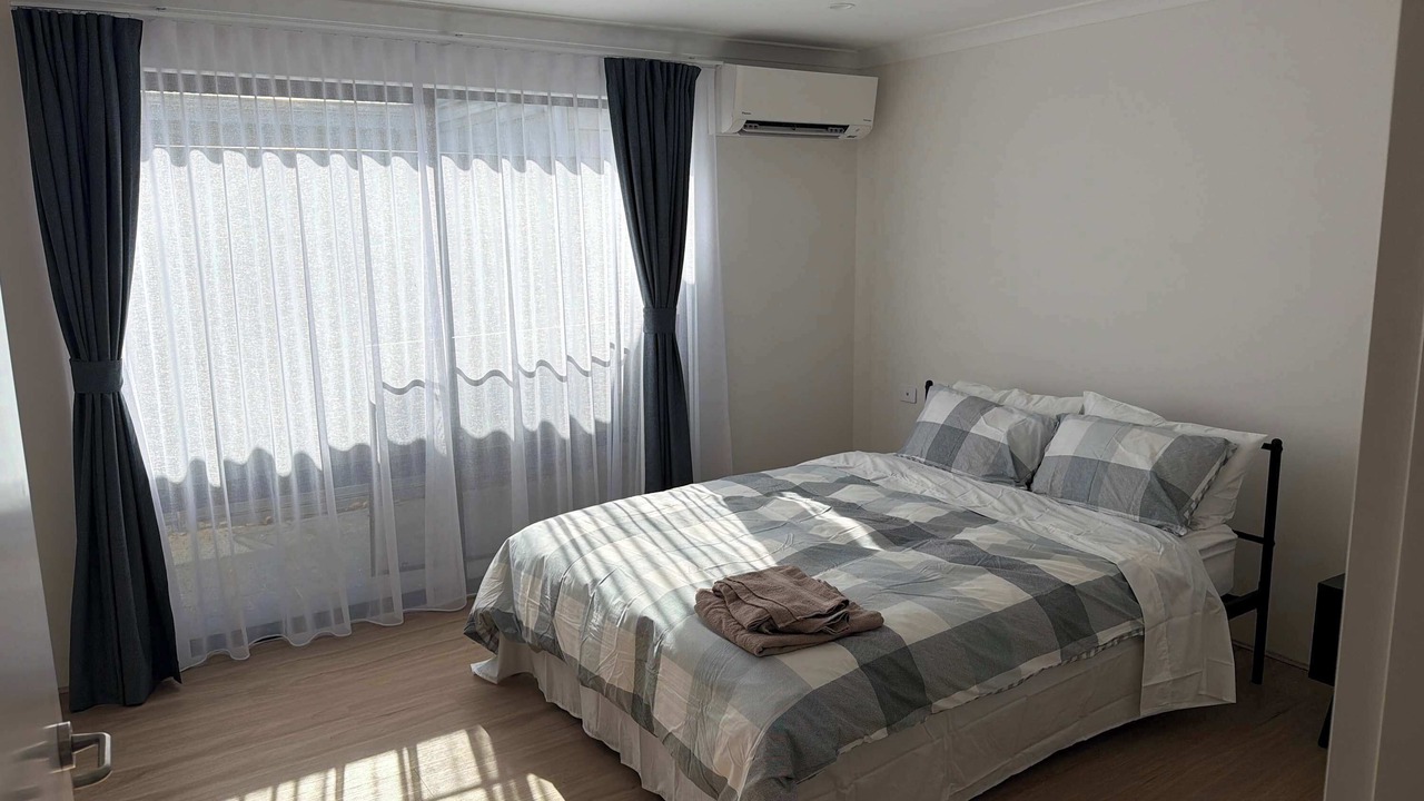 Photo of Bedroom in Lakelands