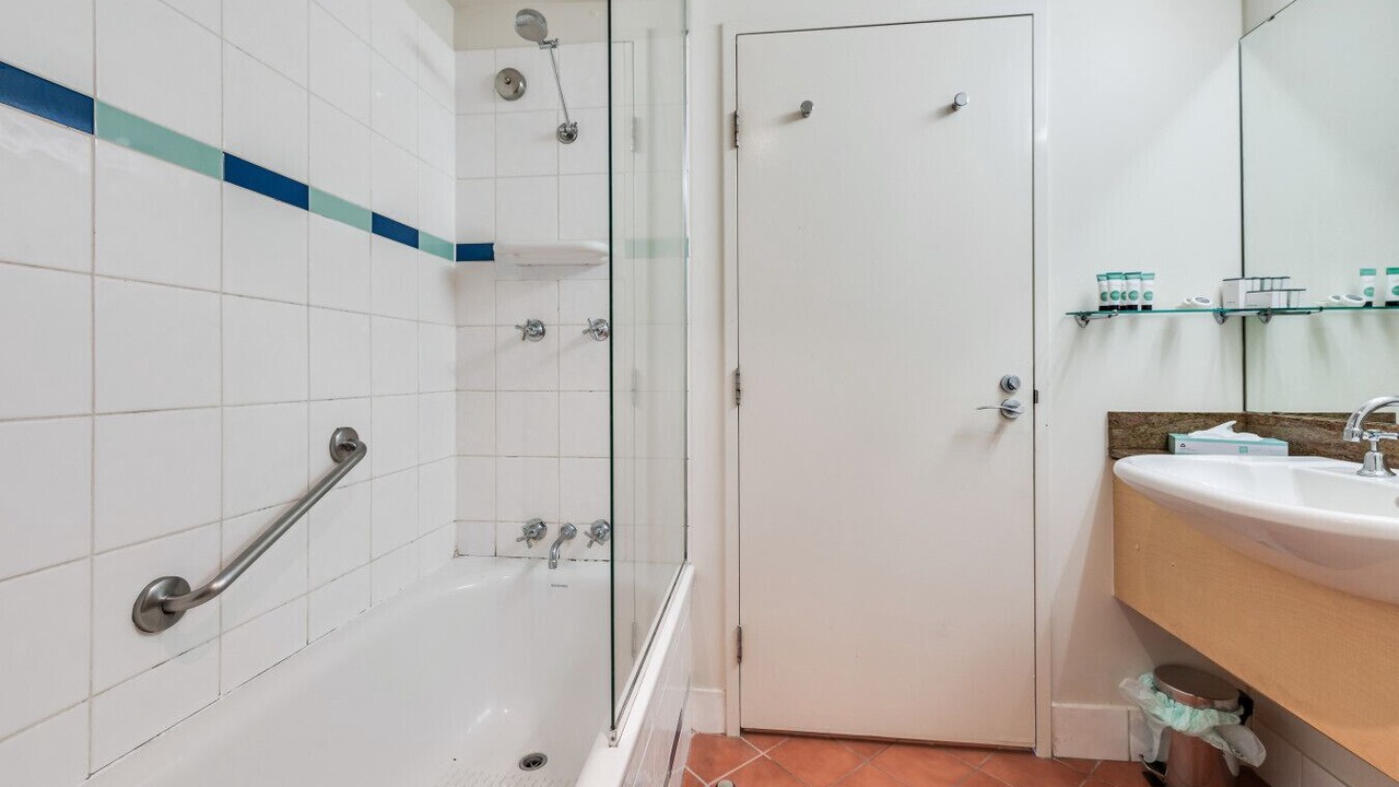 Photo of Bathroom in Darwin City Centre