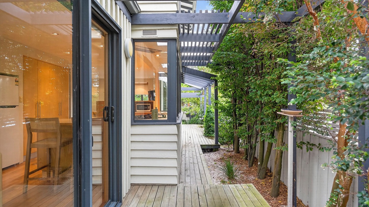 Photo of Patio Balcony in Kingston Beach