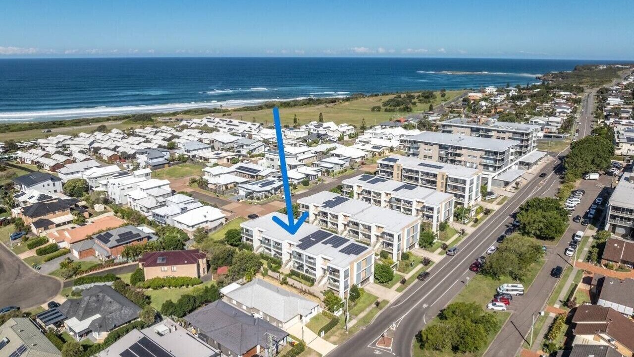 Photo of Outdoor in Caves Beach