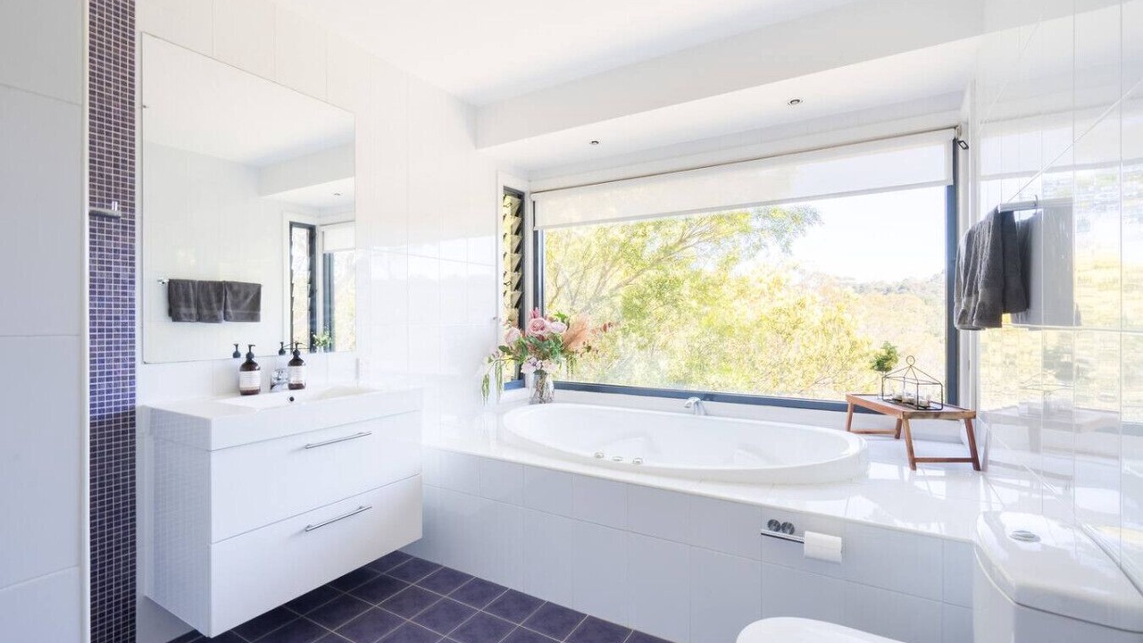 Photo of Bathroom in Leura
