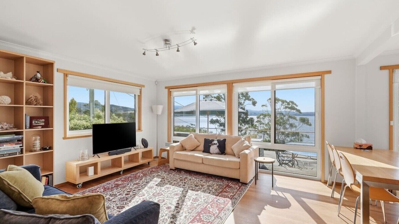 Photo of Livingroom in Coningham