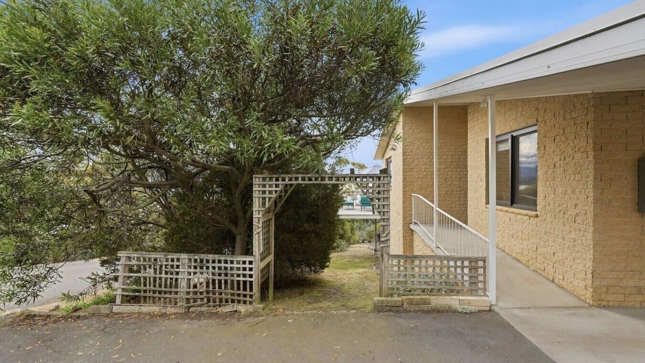 Photo of Outdoor in Coningham