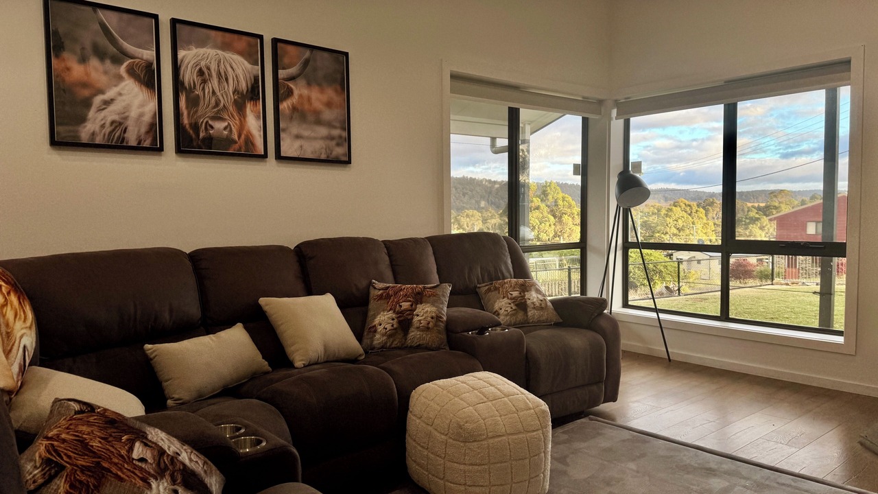 Photo of Livingroom in Bronte Park