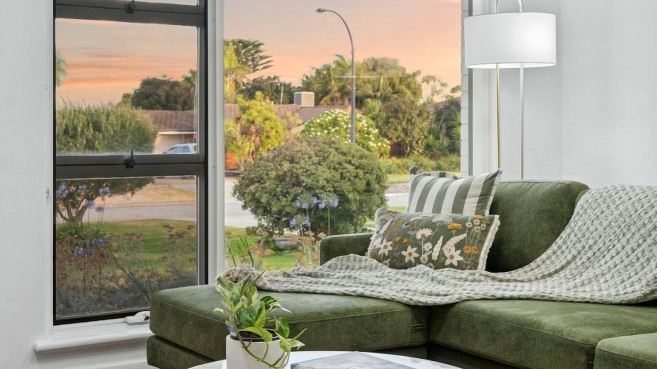 Photo of Livingroom in Shoalwater